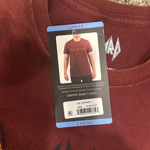 Def Leopard Graphic Band Tee - Picture 3 of 3